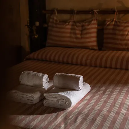 Borgo Casa Scaparone * 알바