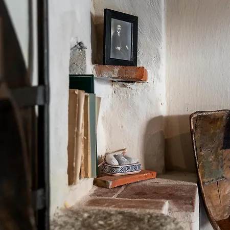 Borgo Casa Scaparone Alba (Piedmont)