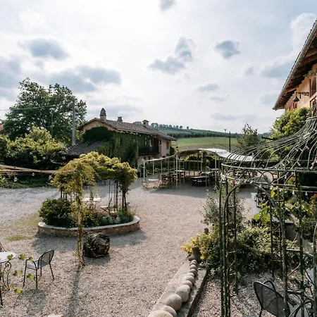 Borgo Casa Scaparone