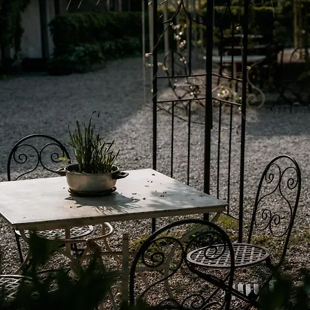 Borgo Casa Scaparone Farm stay *