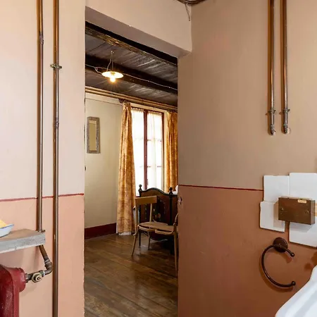 Borgo Casa Scaparone Farm stay Alba (Piedmont)