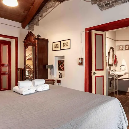 Borgo Casa Scaparone *