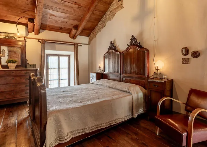 Borgo Casa Scaparone Фермерский дом *