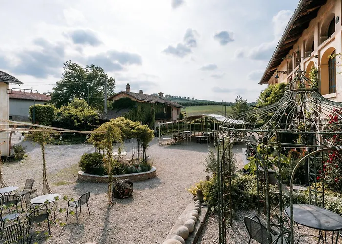 Borgo Casa Scaparone