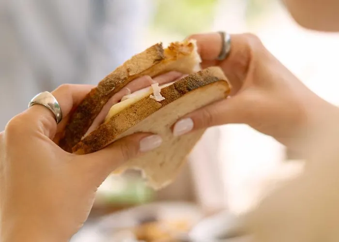 Фермерский дом Borgo Casa Scaparone Альба